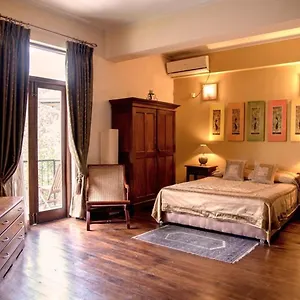 Gasthof 49, Kandy